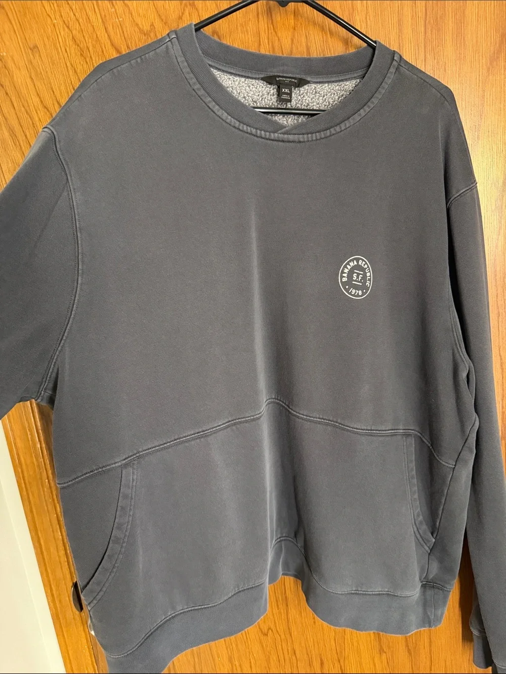 Banana Republic Men's Crewneck Sweatshirt - Charcoal (Front Pouch Pocket)